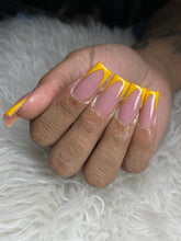 Load image into Gallery viewer, Miss Piggy Acrylic